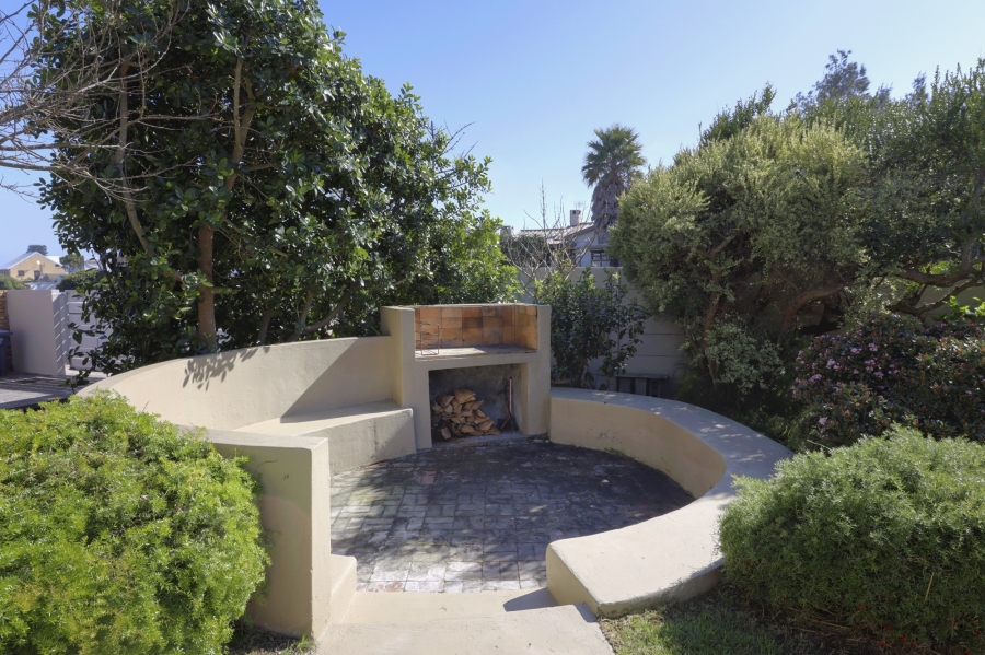 4 Bedroom Property for Sale in Melkbosstrand Central Western Cape